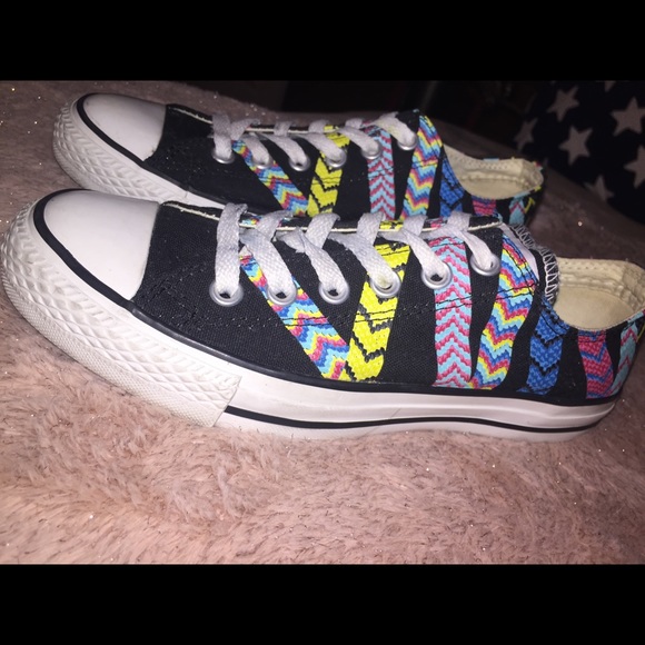 Cute Converse shoes💕 - Picture 2 of 5